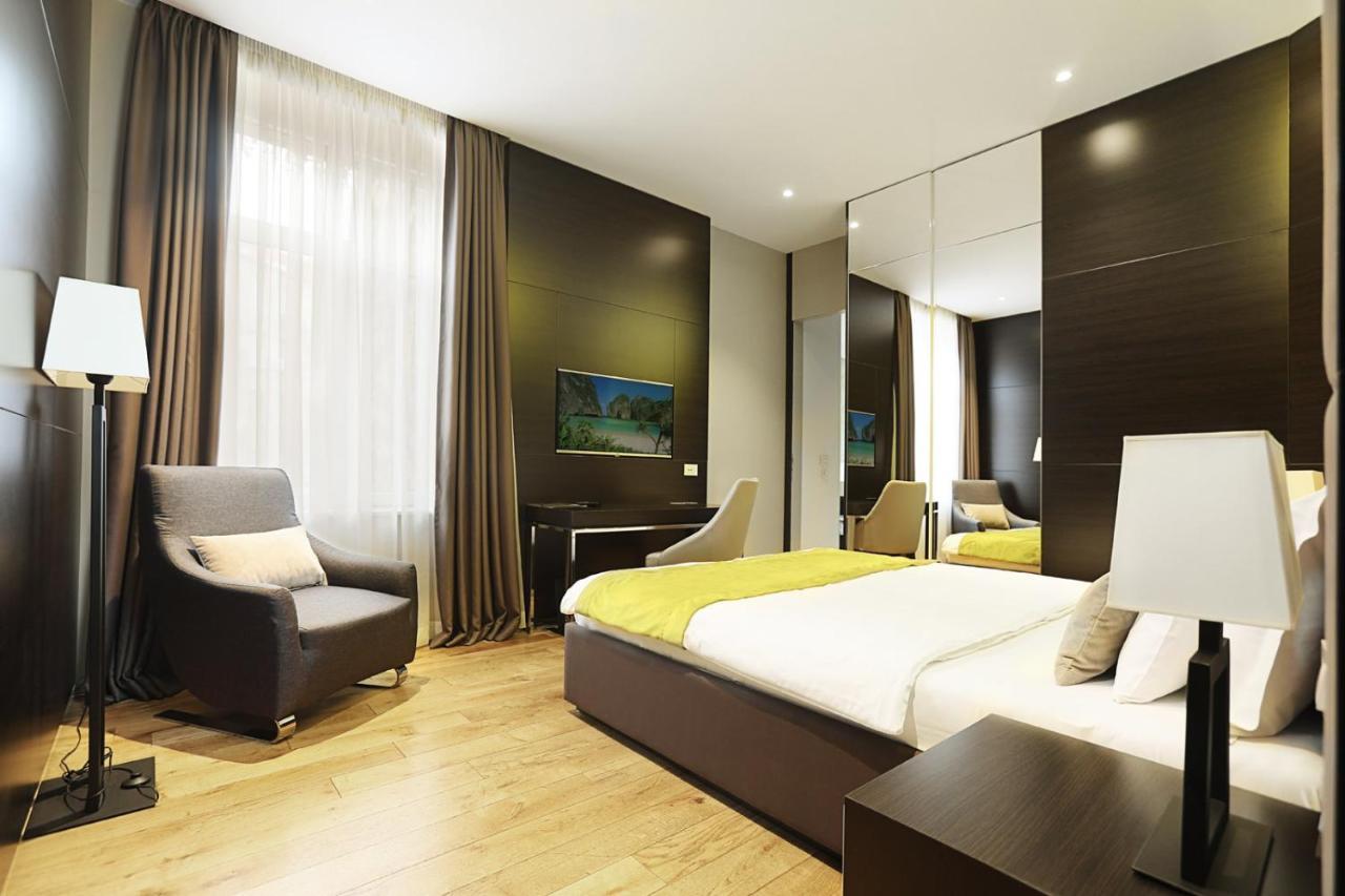 Maccani Black Luxury Suites Белград Екстериор снимка