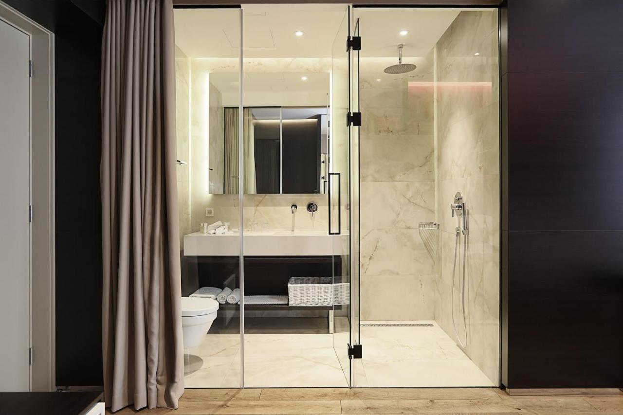 Maccani Black Luxury Suites Белград Екстериор снимка