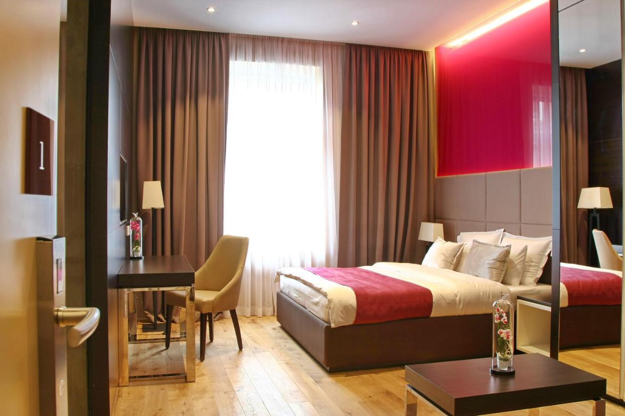 Maccani Black Luxury Suites Белград Екстериор снимка