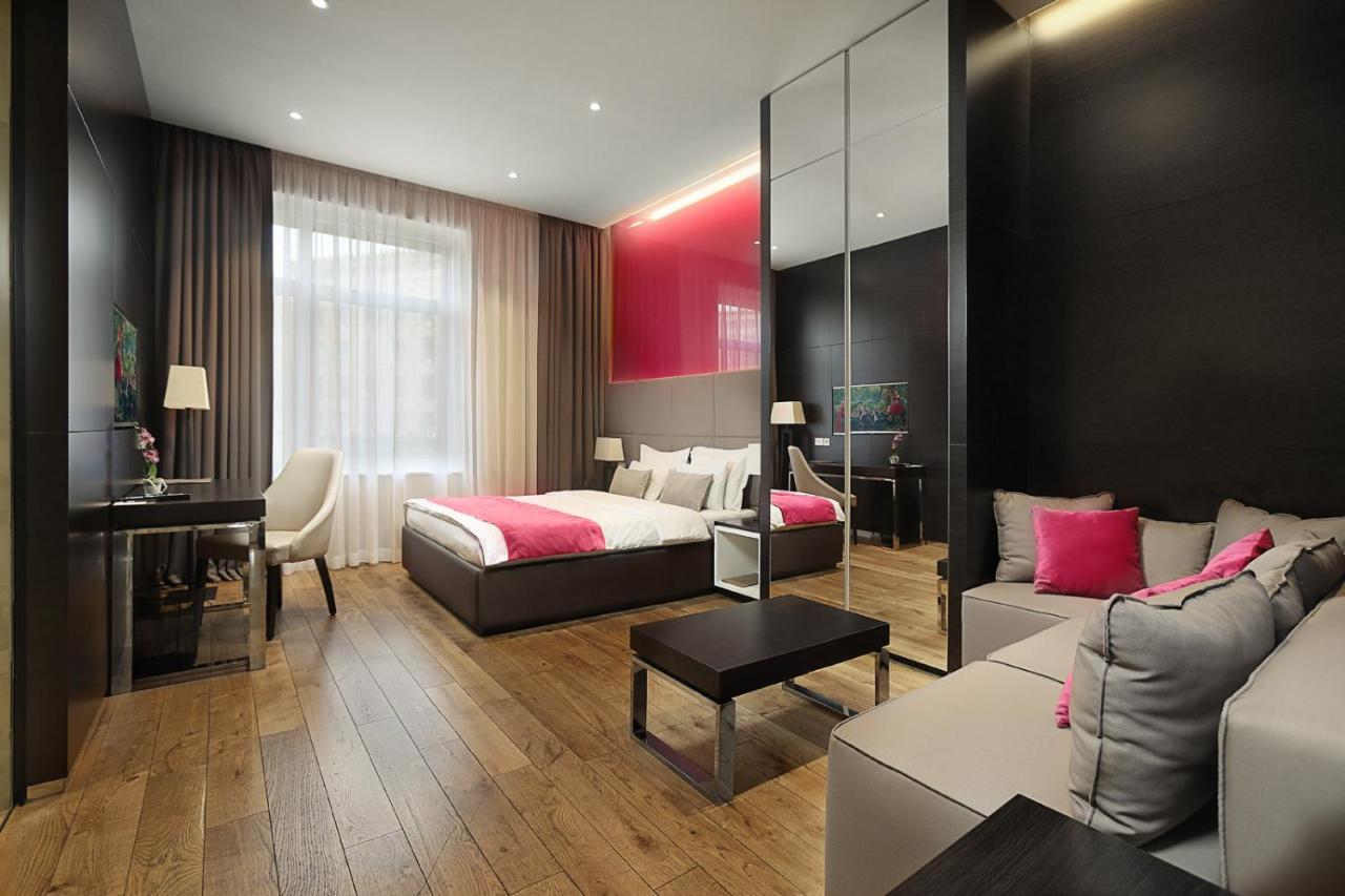 Maccani Black Luxury Suites Белград Екстериор снимка