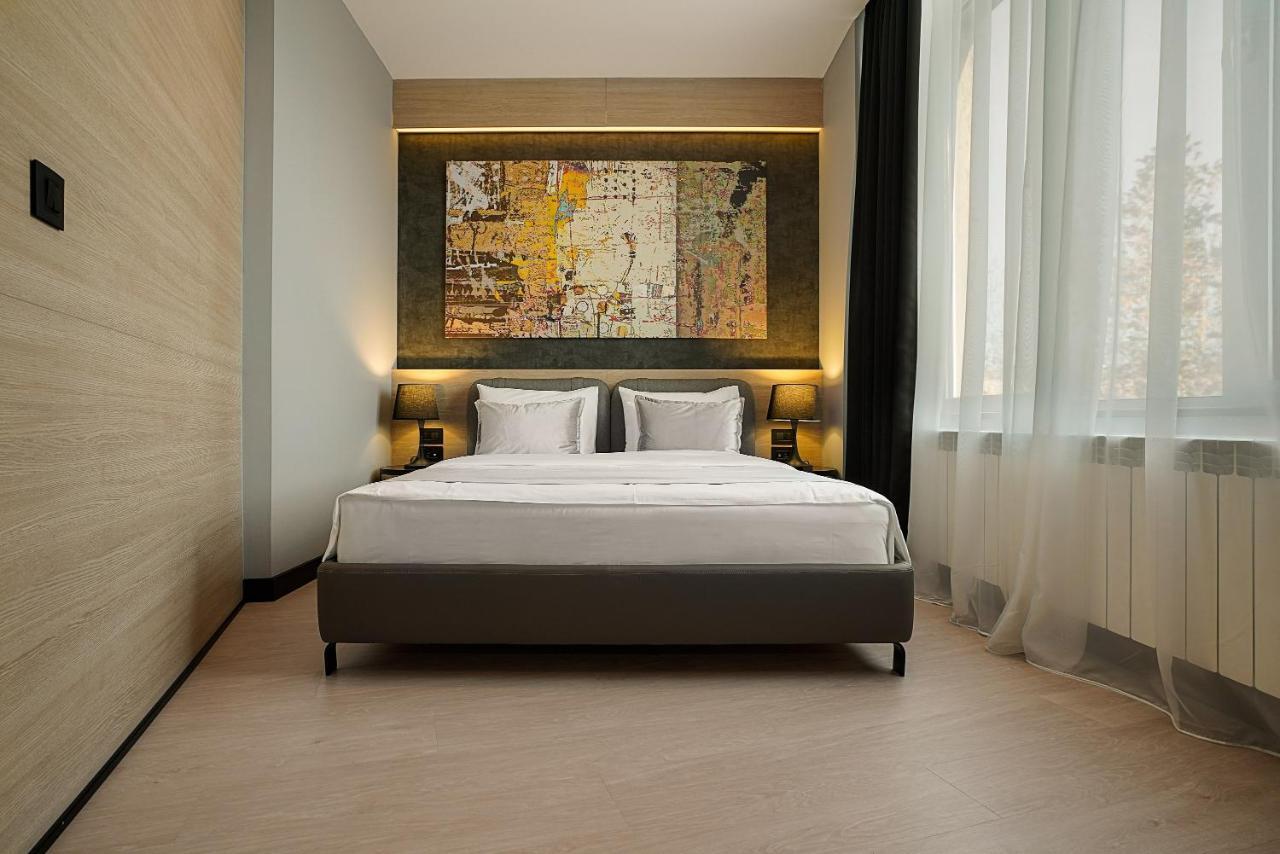 Maccani Black Luxury Suites Белград Екстериор снимка