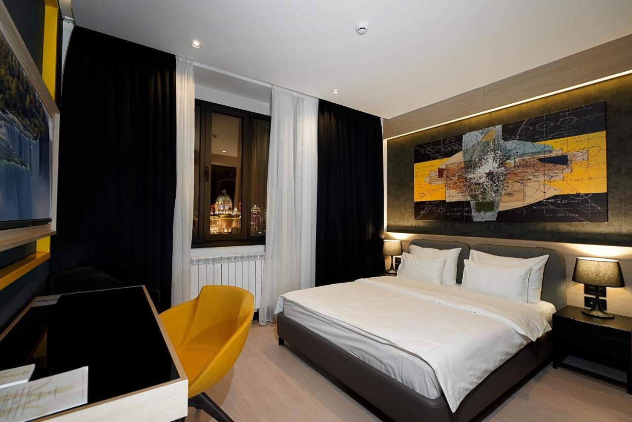 Maccani Black Luxury Suites Белград Екстериор снимка